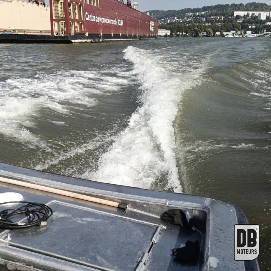 Validation essais moteur Volvo Penta pour le lamanage de Rouen