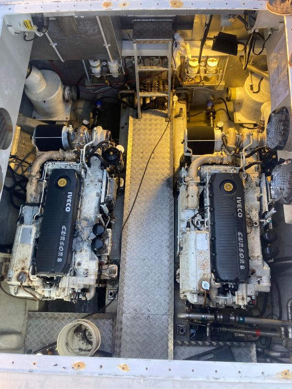 Maintenance moteur Volvo Penta sur le bateau MS Elbe Princesse