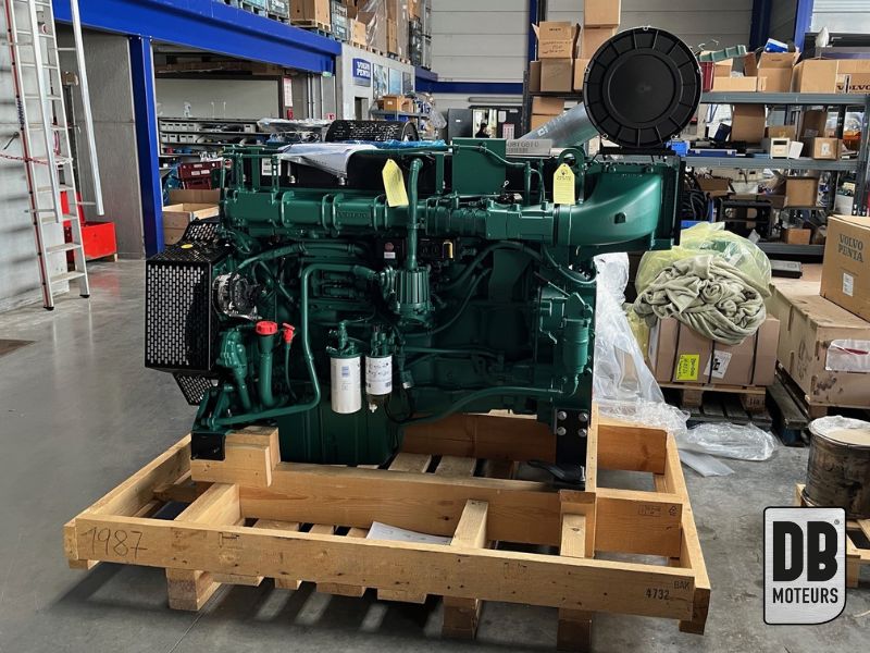 Préparation d'un moteur industriel neuf Volvo Penta TWD1644GE (16 litres, 828 chevaux)