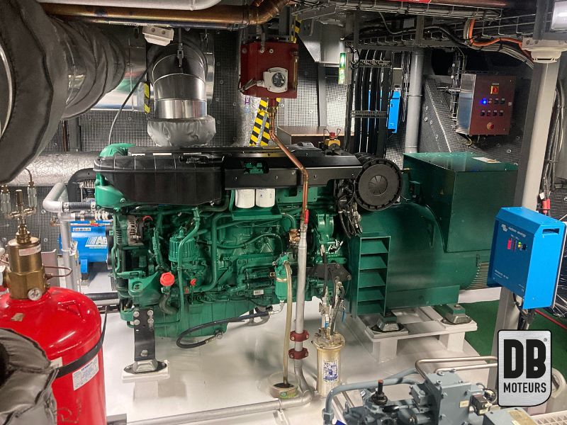 Entretien moteur Volvo Penta D16-MH sur bateau de croisière